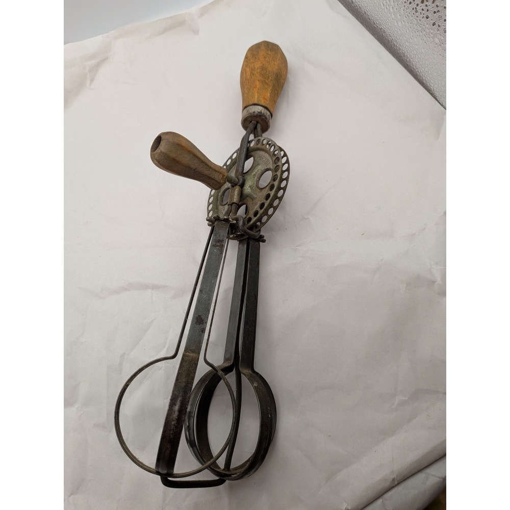 Antique Whipwell Egg Beater Vintage Wood Handle Patent 1921 Hand Crank Mixer